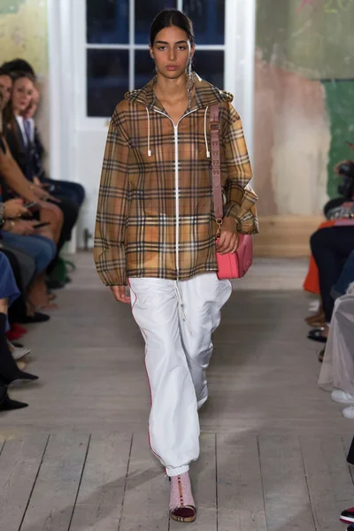 Look 68